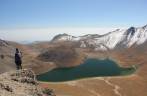 Admirando a beleza da enorme cratera do Nevado de Toluca, na região central do México (foto de Geraldo Ozorio)